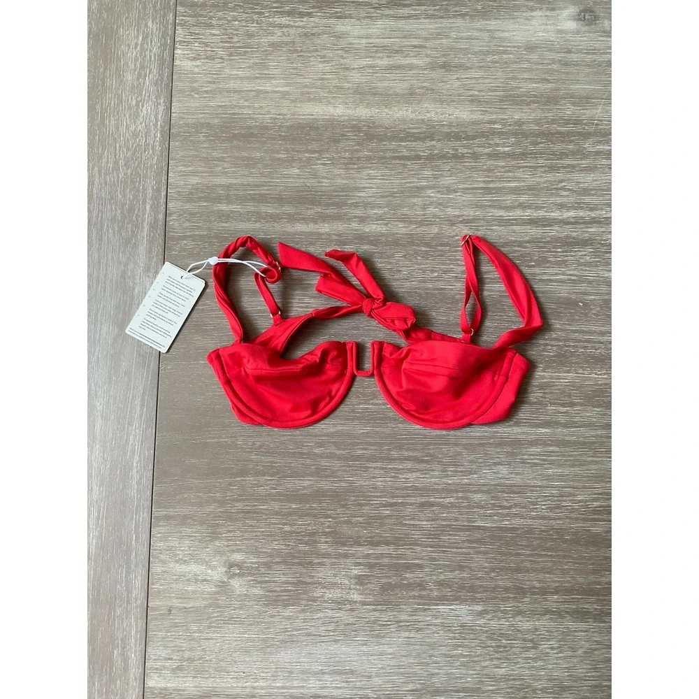 Monday Swimwear Cala Roja Top Chili Pepper Red Size Small New With‎ Tags
